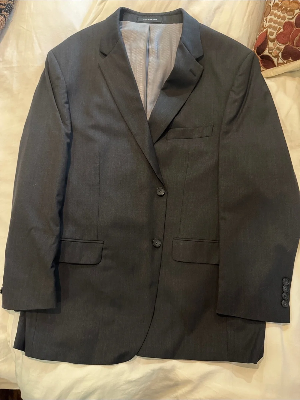 Kenneth Cole Men's Blazer with Gray Satin Lining and Pants